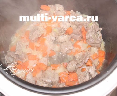 Солодкий плов у мультиварці