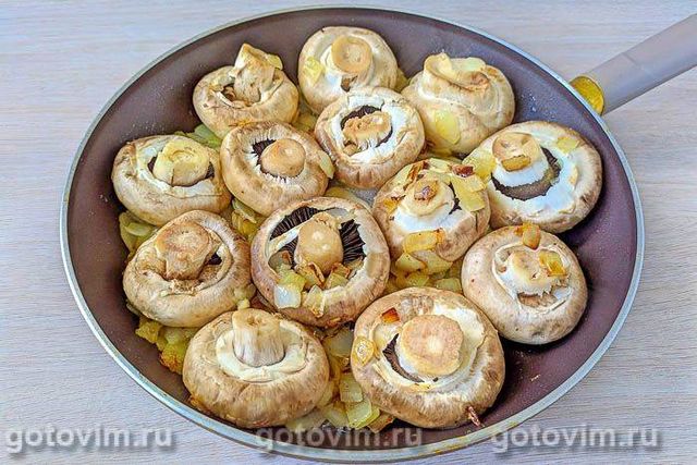 Печериці в білому вині