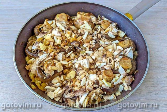 Печериці в білому вині