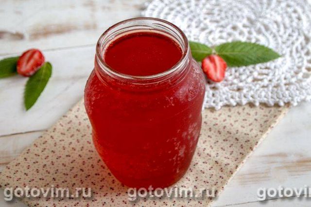 Полуничний квас. Фотографія рецепта