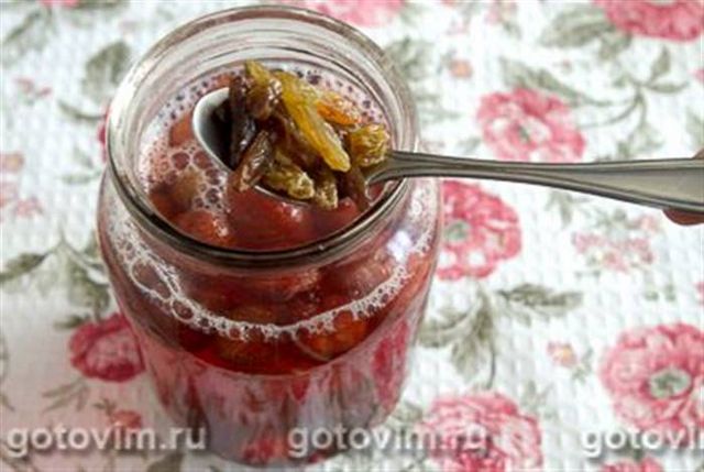 Полуничний квас