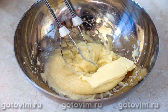 Сирна паска із заварним кремом