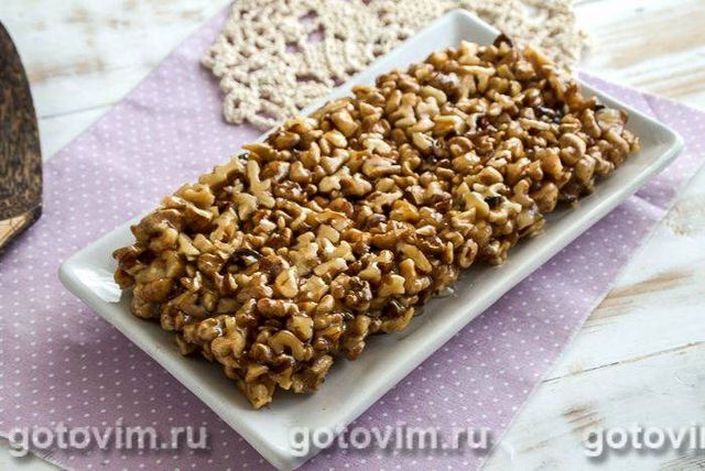 Грильяж із волоських горіхів. Фотографія рецепта