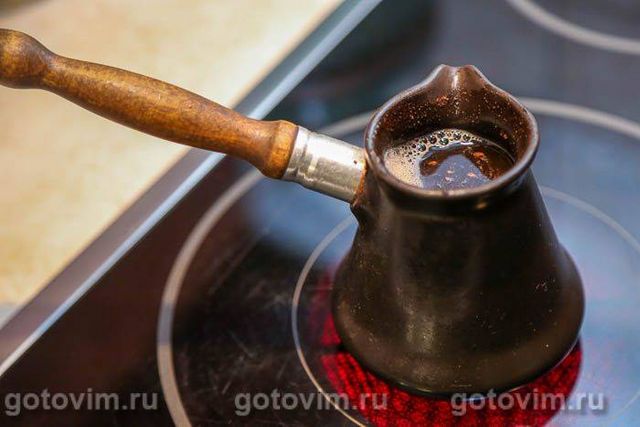 Кава з жолудів із молоком