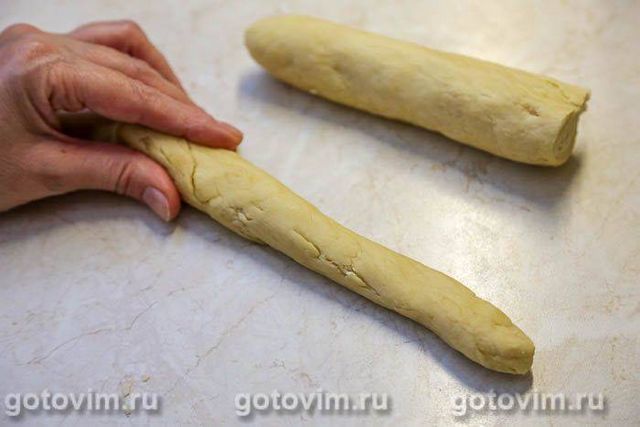 Суп із буряковим бадиллям і смаженими галушками